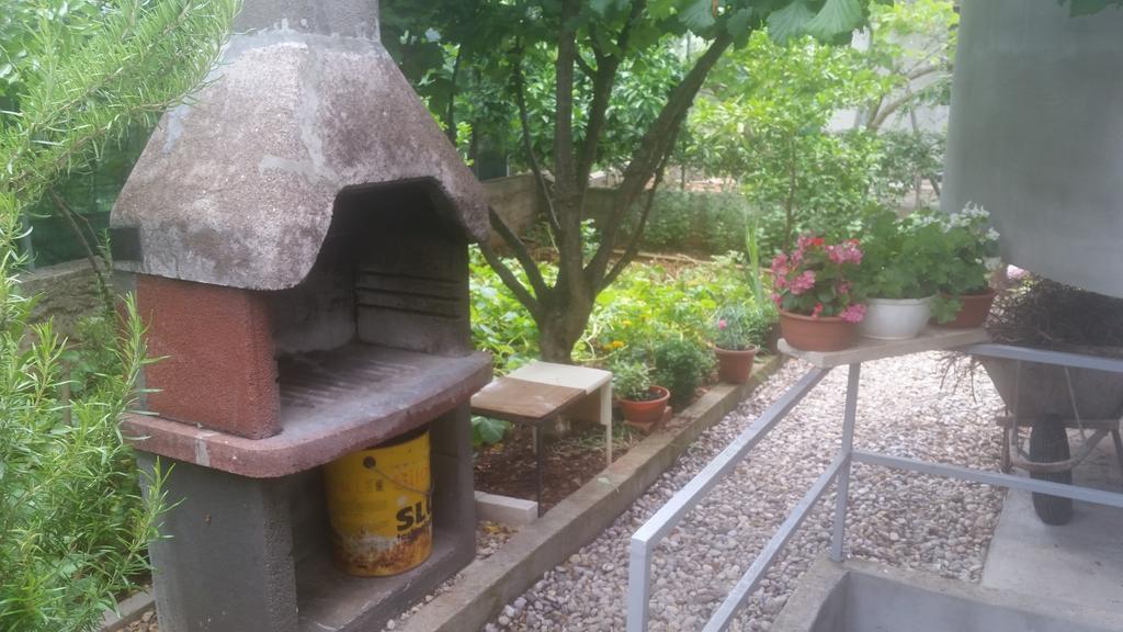 Apartment B&K Raslina Экстерьер фото