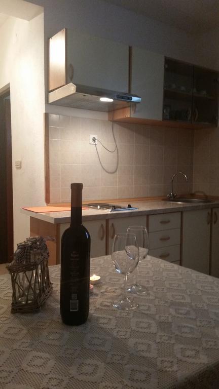 Apartment B&K Raslina Экстерьер фото