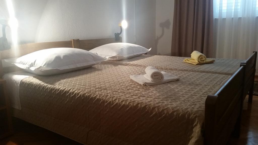 Apartment B&K Raslina Экстерьер фото